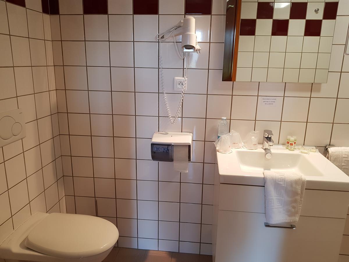 Villa Motel Stenay エクステリア 写真